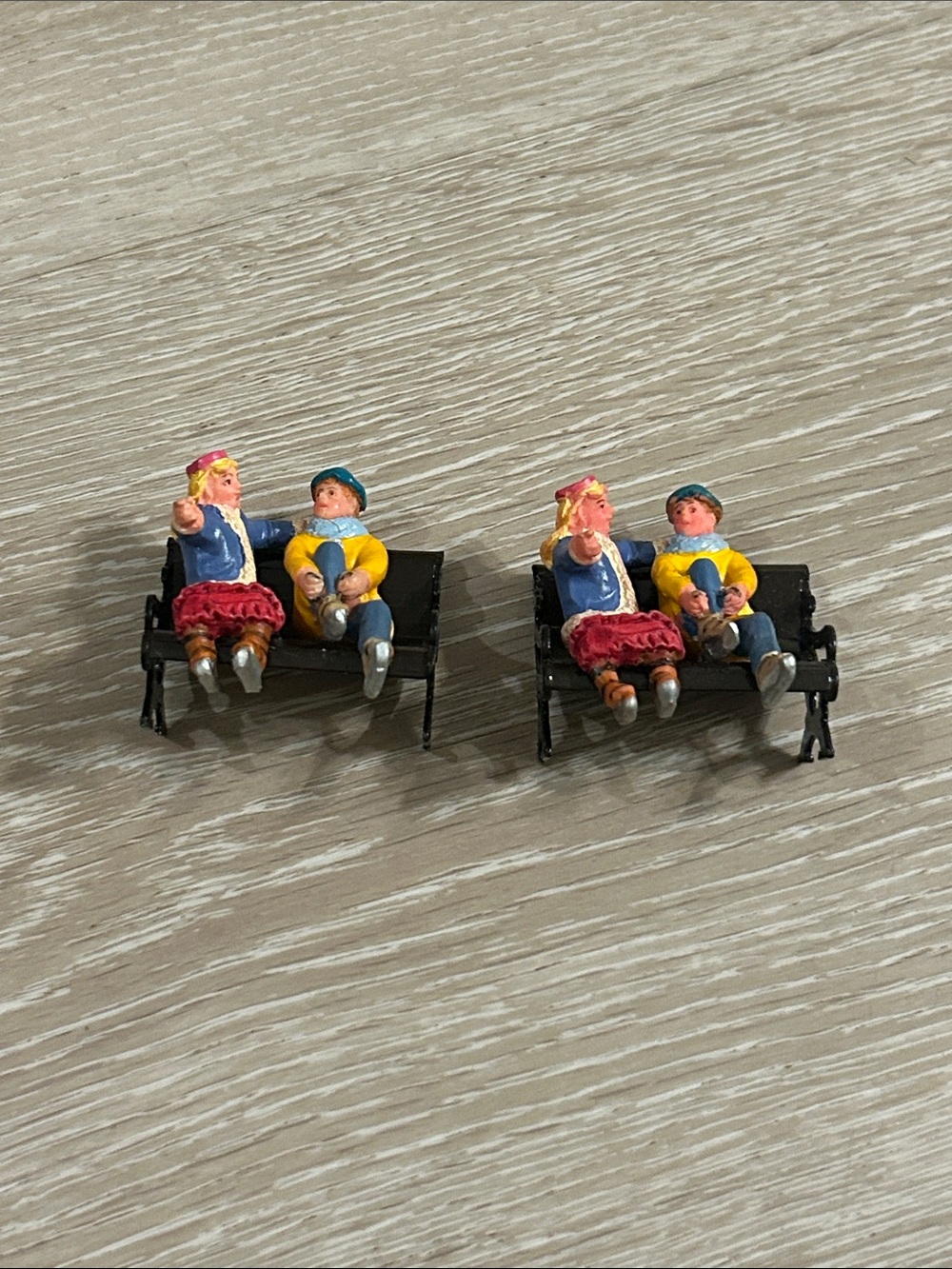 Christmas Miniature Skating Park Bench Hand-Painted Figures Set of 2
